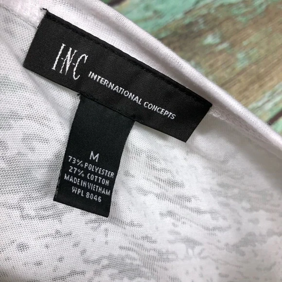 D7 - INC International Concepts| Rhinestones Tee - M - Picture 6 of 6